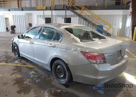 2009 Honda Accord 2.4 Lx z USA, uszkodzony, nr VIN JHMCP26389C012137